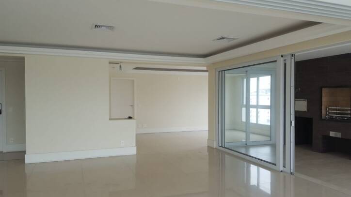 Apartamento à venda com 3 quartos, 350m² - Foto 2