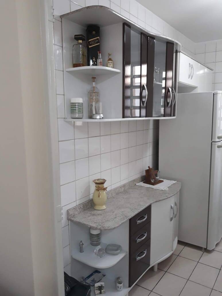 Apartamento à venda com 2 quartos, 45m² - Foto 2