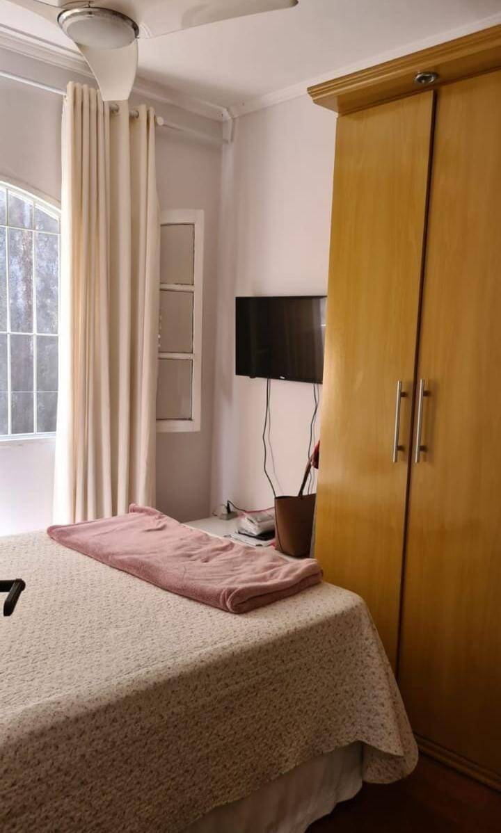 Casa à venda com 3 quartos, 224m² - Foto 8