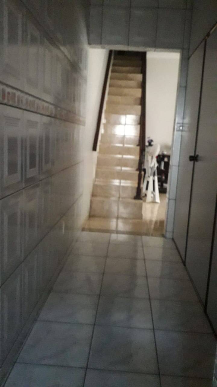 Sobrado à venda com 6 quartos, 244m² - Foto 21