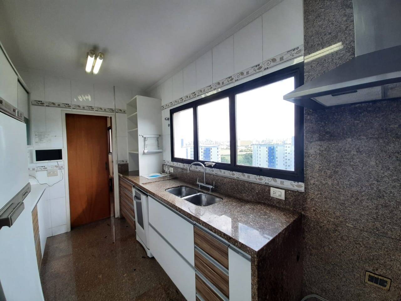 Apartamento à venda e aluguel com 4 quartos - Foto 63