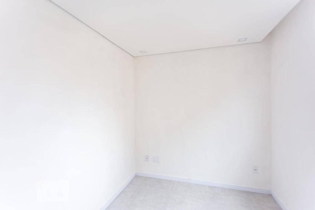 Apartamento à venda com 2 quartos, 38m² - Foto 4