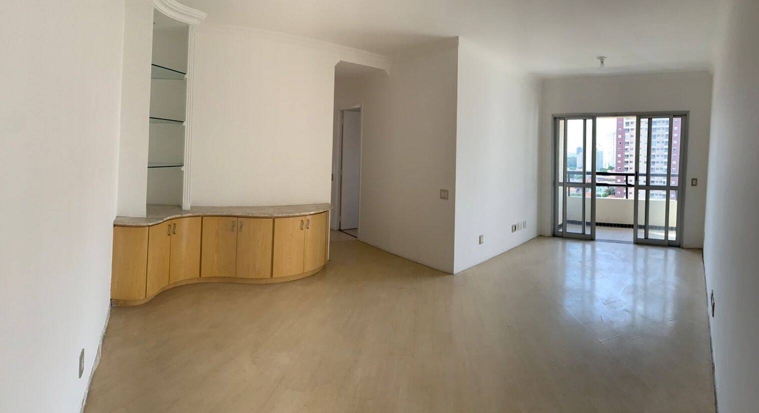 Apartamento à venda com 3 quartos, 82m² - Foto 2