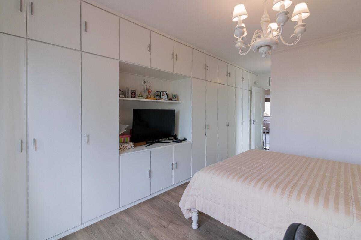 Apartamento à venda e aluguel com 6 quartos, 170m² - Foto 9