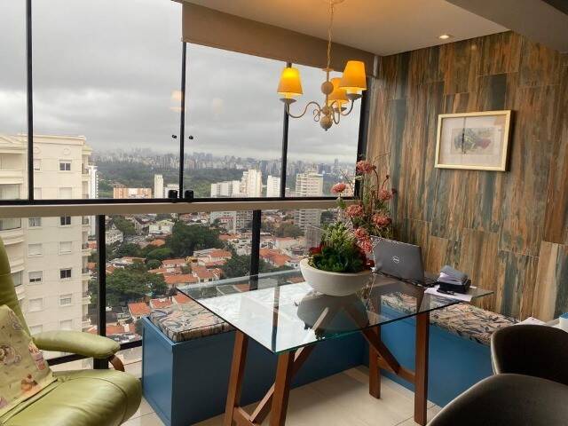 Apartamento à venda com 3 quartos, 156m² - Foto 1