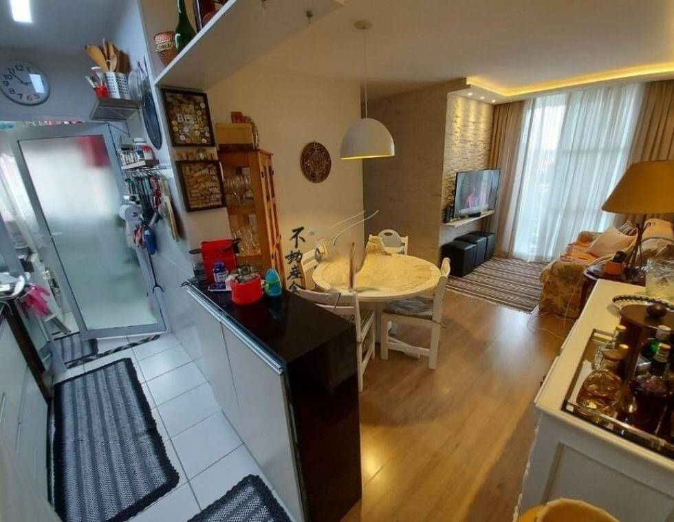 Apartamento à venda com 3 quartos, 63m² - Foto 2