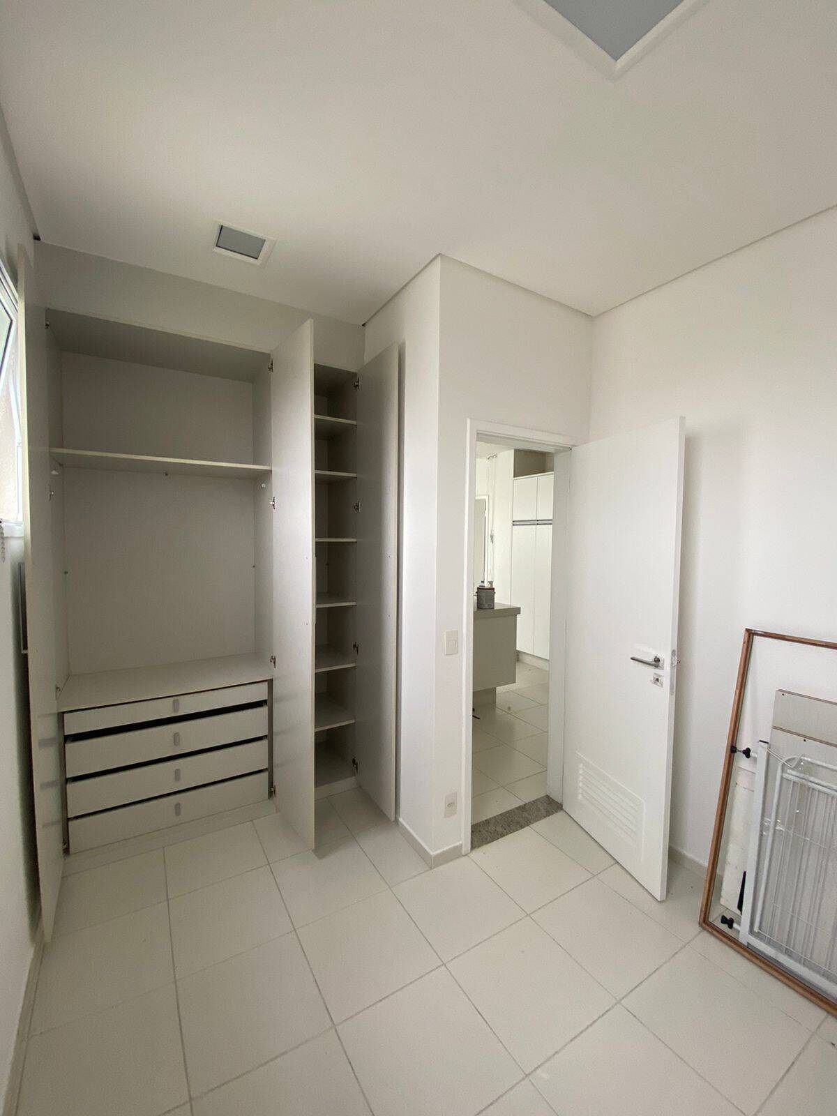 Apartamento para alugar com 4 quartos, 367m² - Foto 9