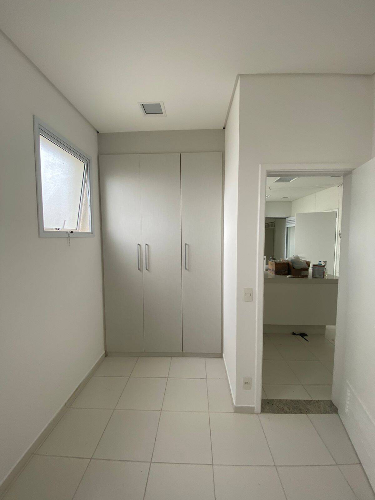 Apartamento para alugar com 4 quartos, 367m² - Foto 8