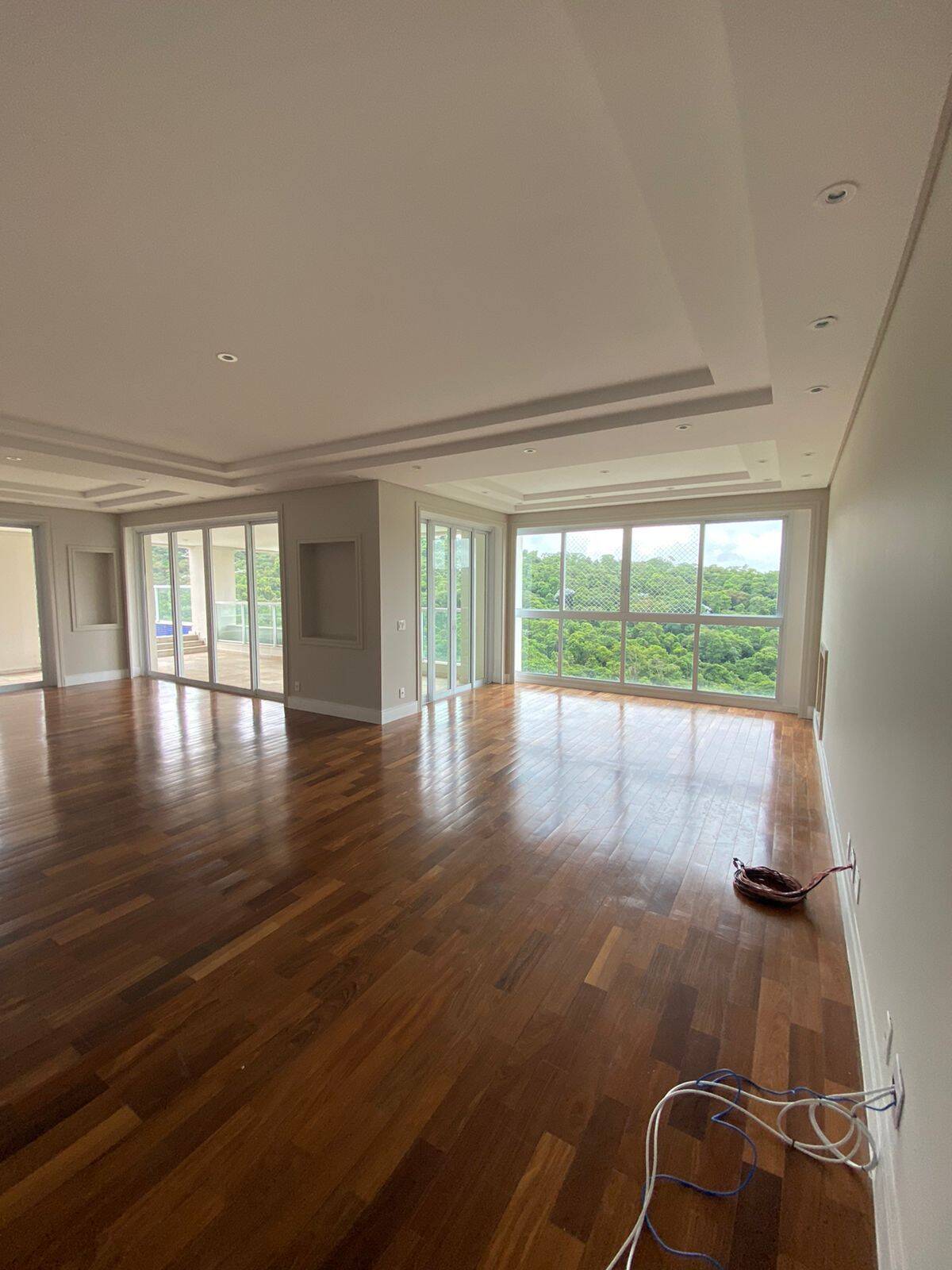 Apartamento para alugar com 4 quartos, 367m² - Foto 14