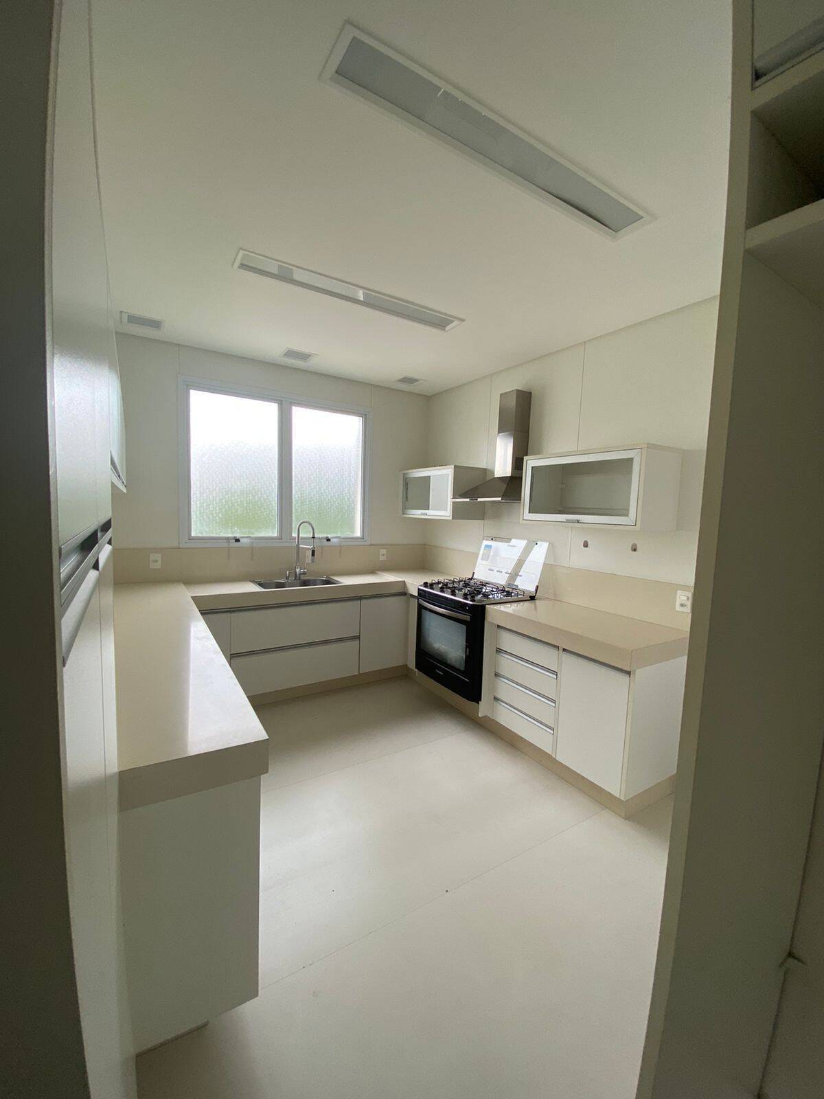 Apartamento para alugar com 4 quartos, 367m² - Foto 18