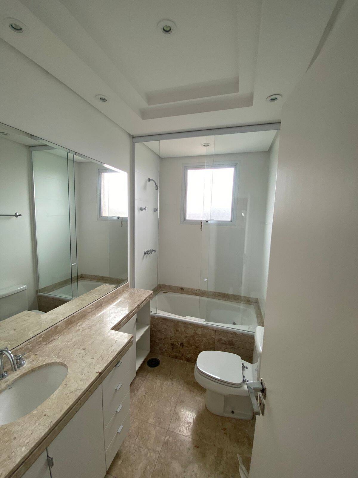 Apartamento para alugar com 4 quartos, 367m² - Foto 20