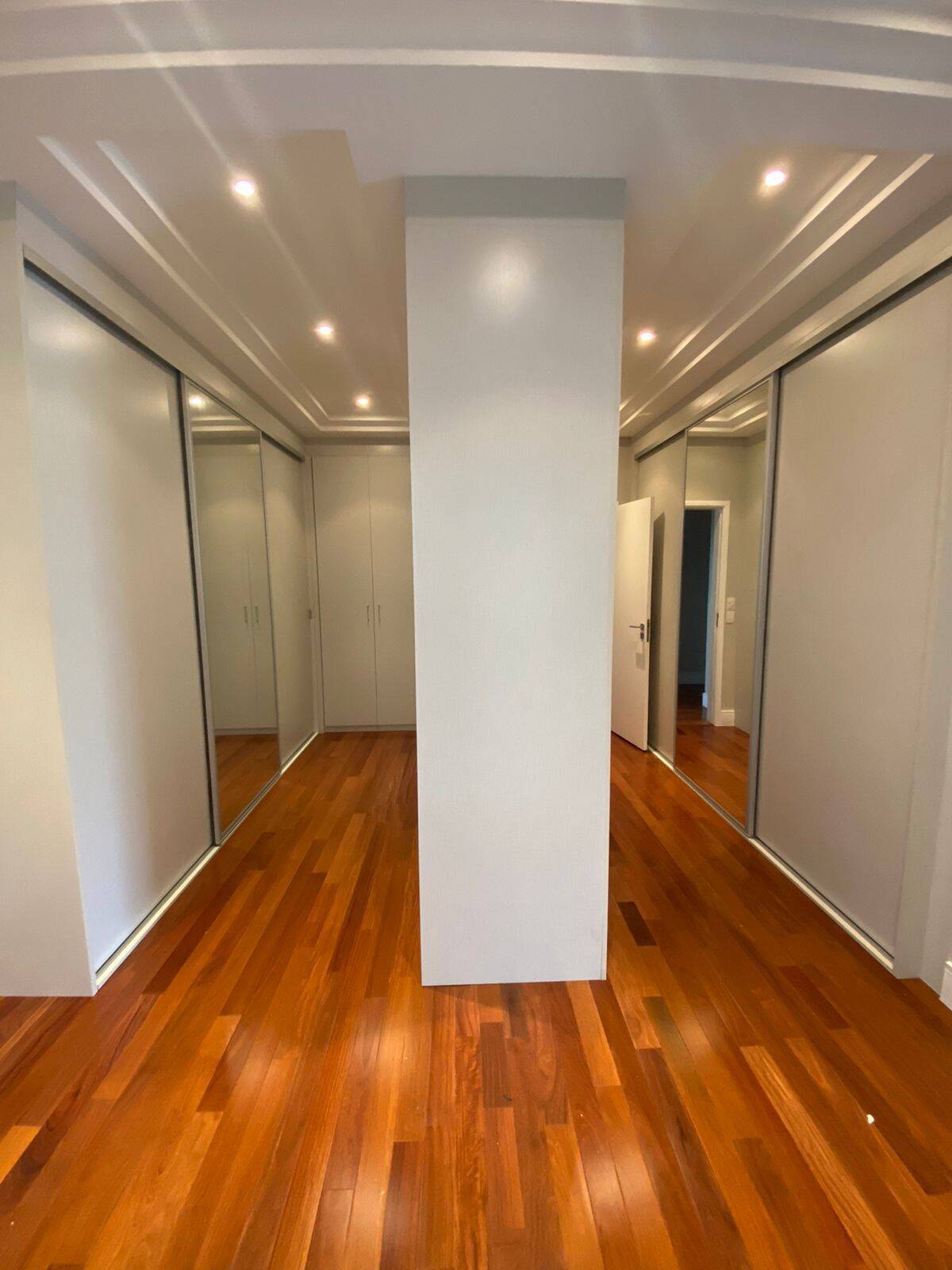 Apartamento para alugar com 4 quartos, 367m² - Foto 22