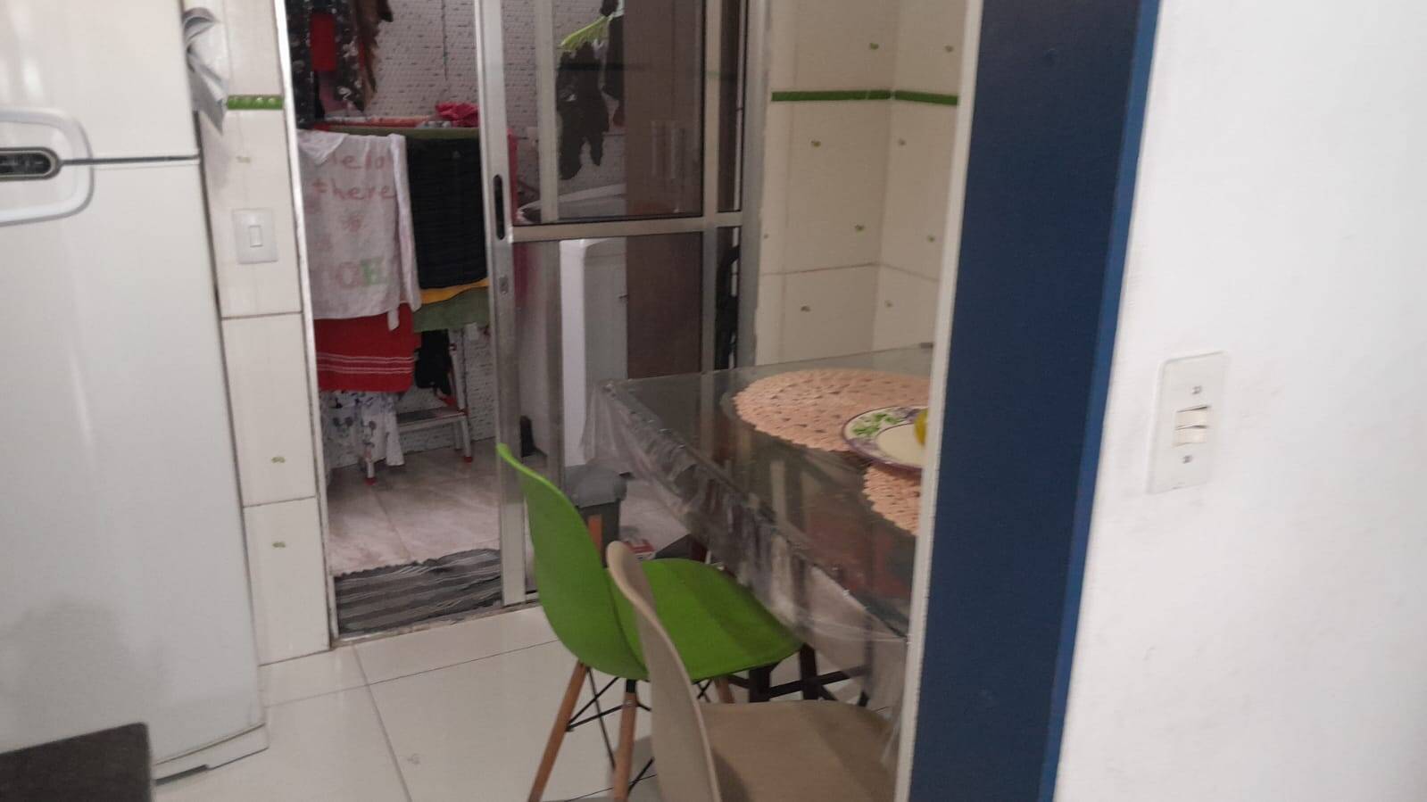 Sobrado à venda com 2 quartos, 126m² - Foto 4