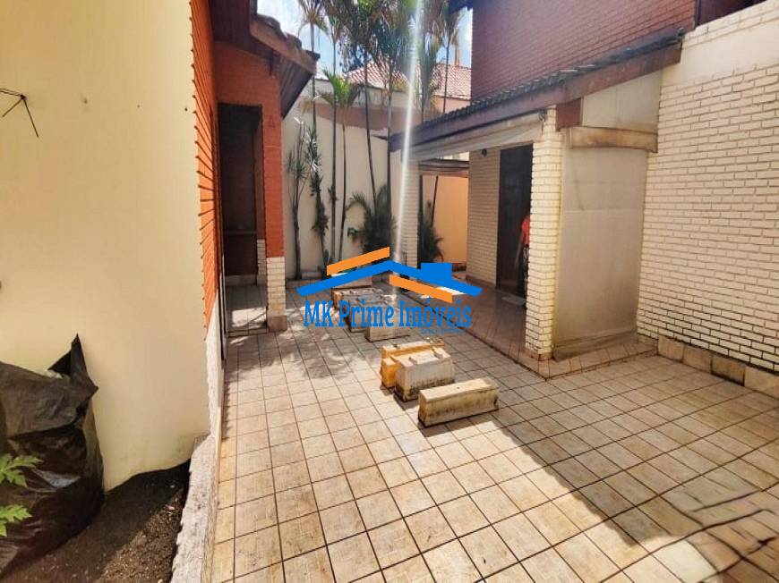 Casa de Condomínio para alugar com 3 quartos, 300m² - Foto 7