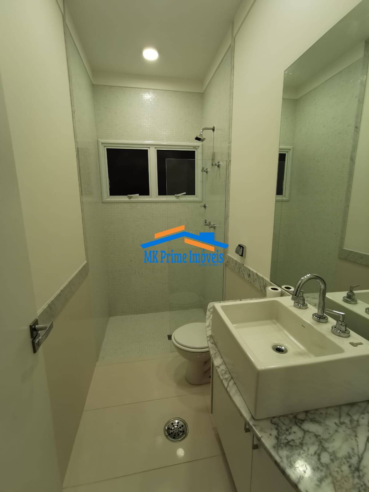 Casa de Condomínio para alugar com 4 quartos, 553m² - Foto 28