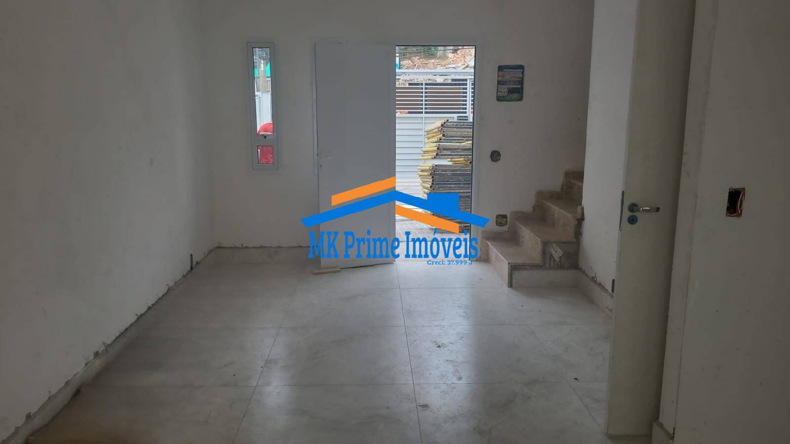 Sobrado à venda com 2 quartos, 64m² - Foto 2