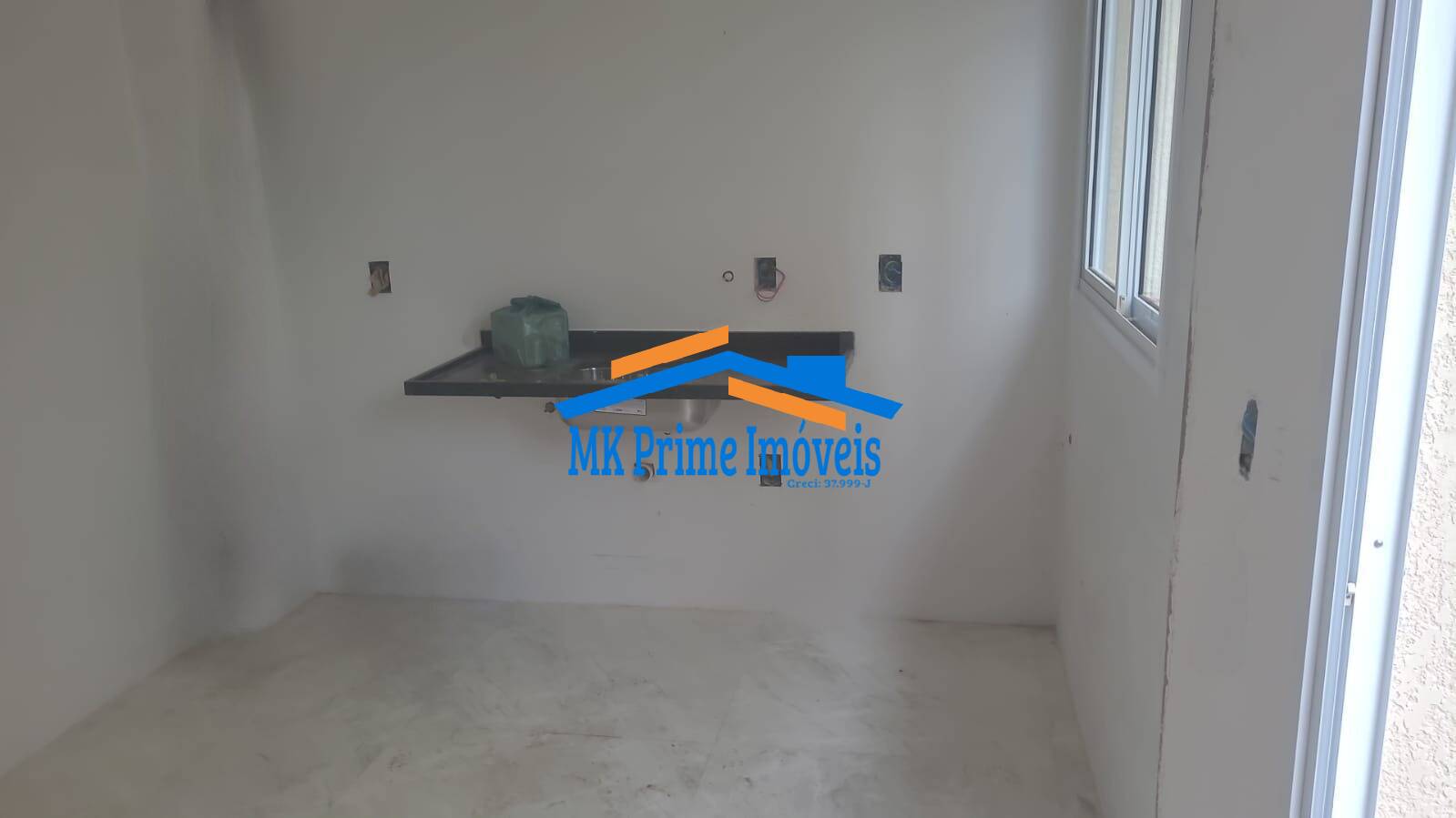 Sobrado à venda com 2 quartos, 64m² - Foto 3