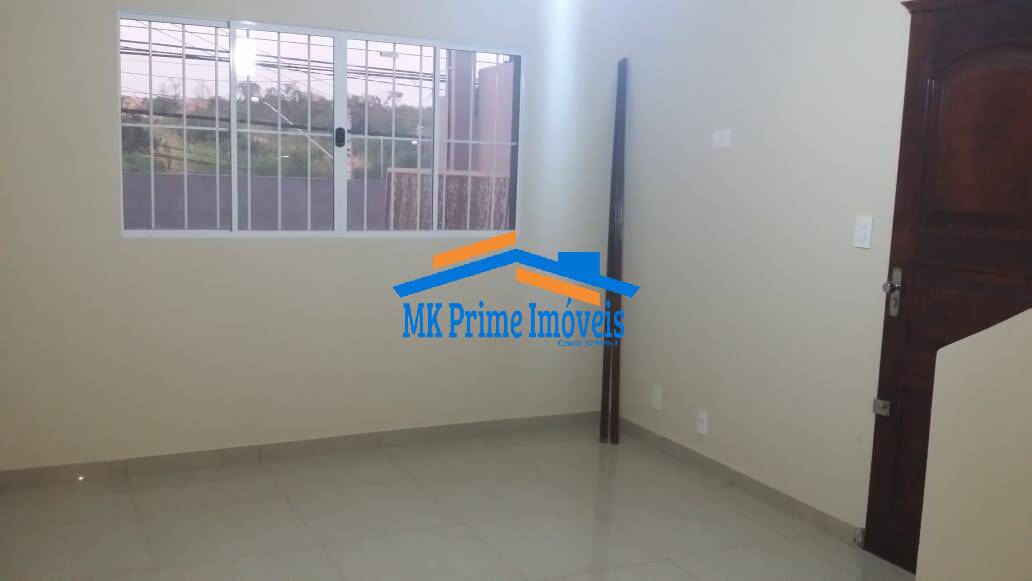 Casa à venda com 2 quartos, 150m² - Foto 3