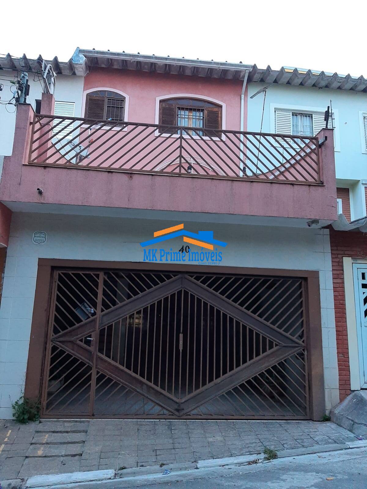 Sobrado à venda com 3 quartos, 130m² - Foto 1