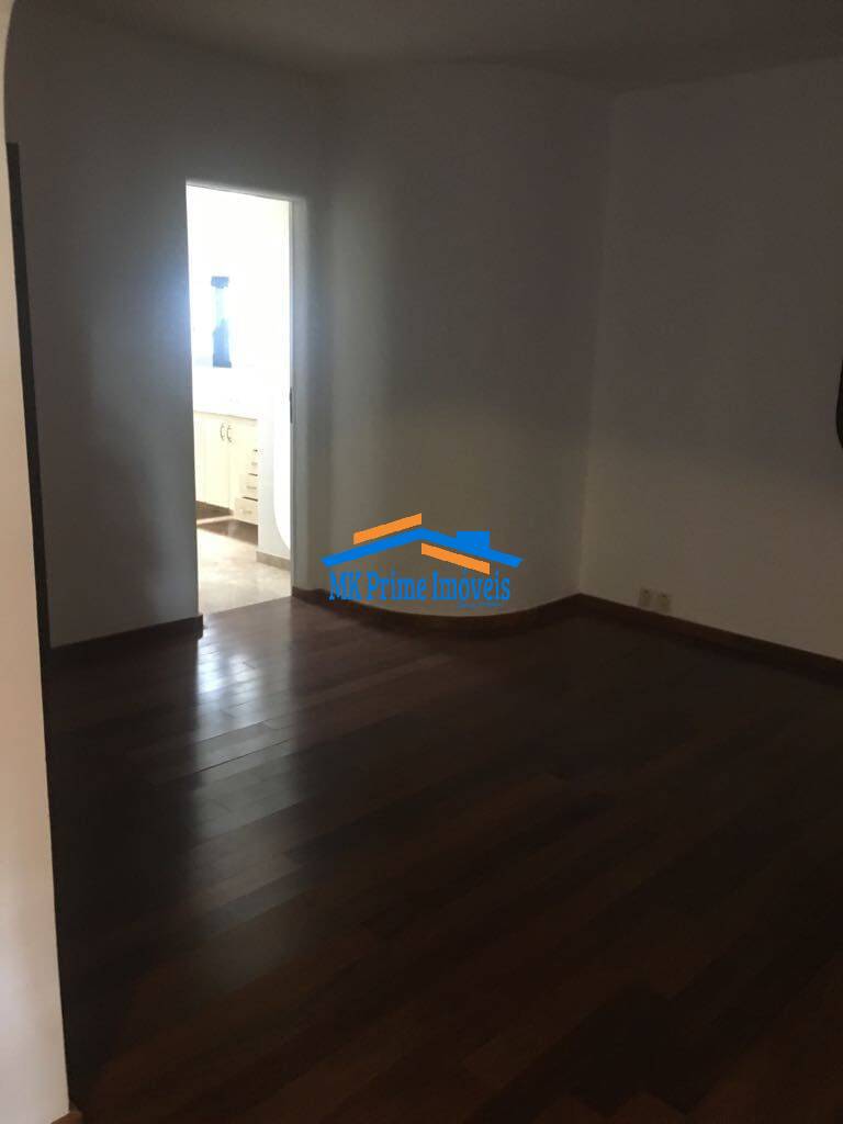 Apartamento à venda com 3 quartos, 240m² - Foto 18