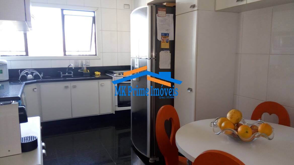 Apartamento à venda com 4 quartos, 200m² - Foto 13