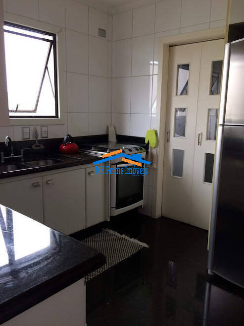 Apartamento à venda com 4 quartos, 200m² - Foto 14