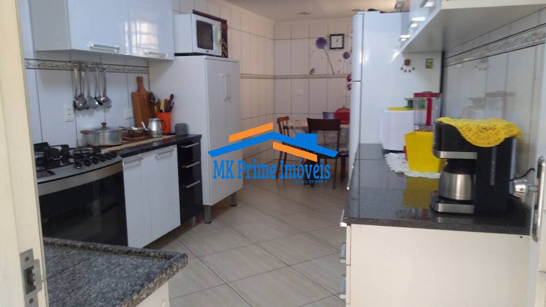 Sobrado à venda com 3 quartos, 165m² - Foto 2