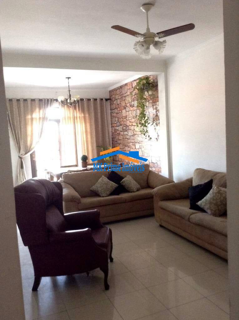 Casa à venda com 3 quartos, 198m² - Foto 4