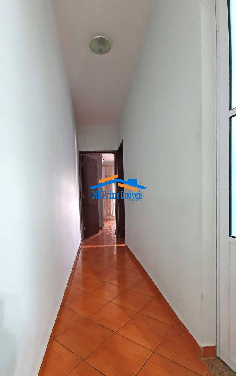 Casa à venda com 3 quartos, 162m² - Foto 4