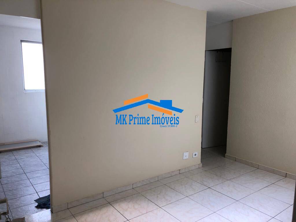 Apartamento à venda com 2 quartos, 42m² - Foto 4