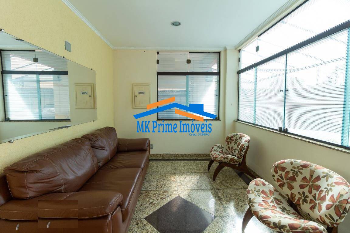 Apartamento à venda com 2 quartos, 70m² - Foto 4