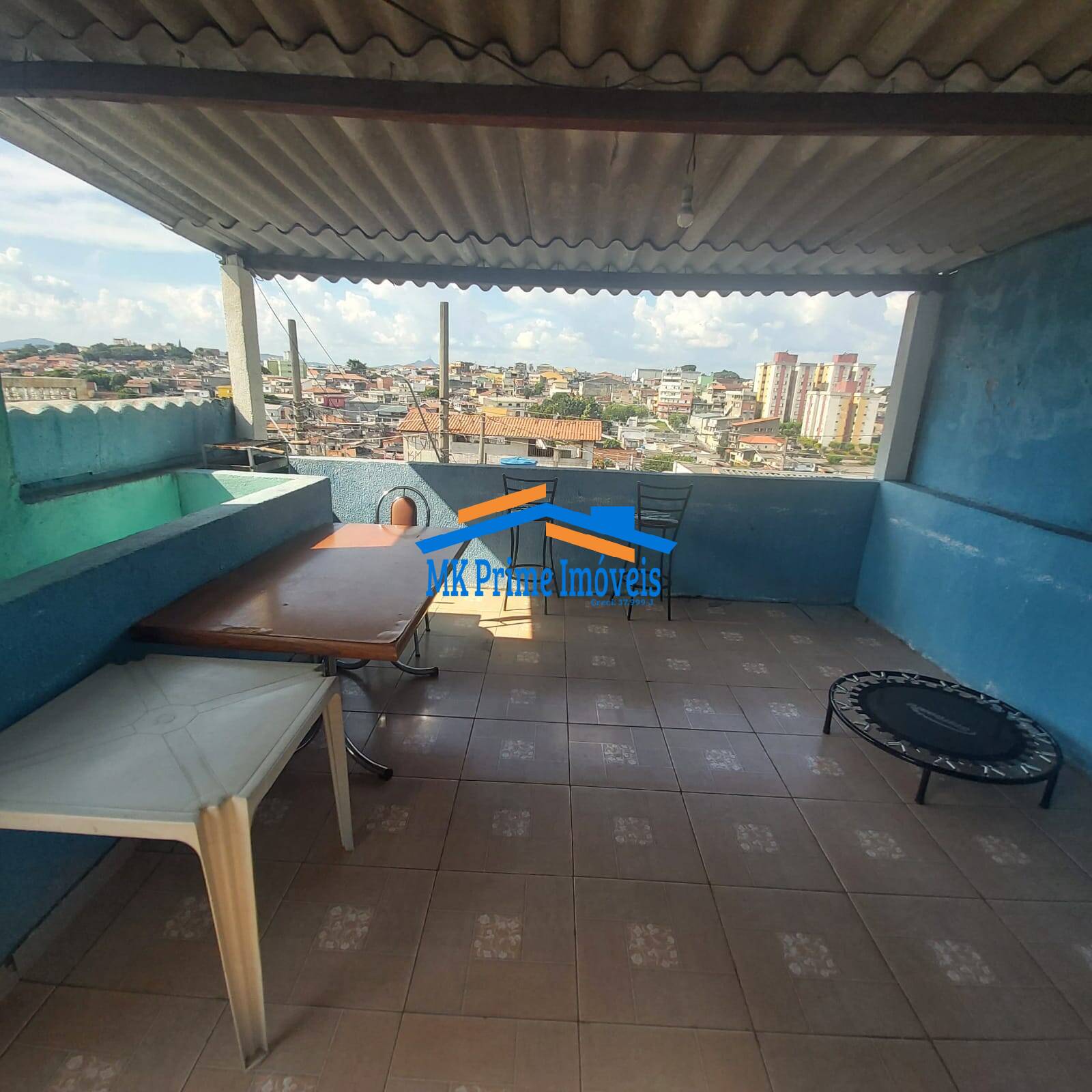 Casa à venda com 4 quartos, 350m² - Foto 2