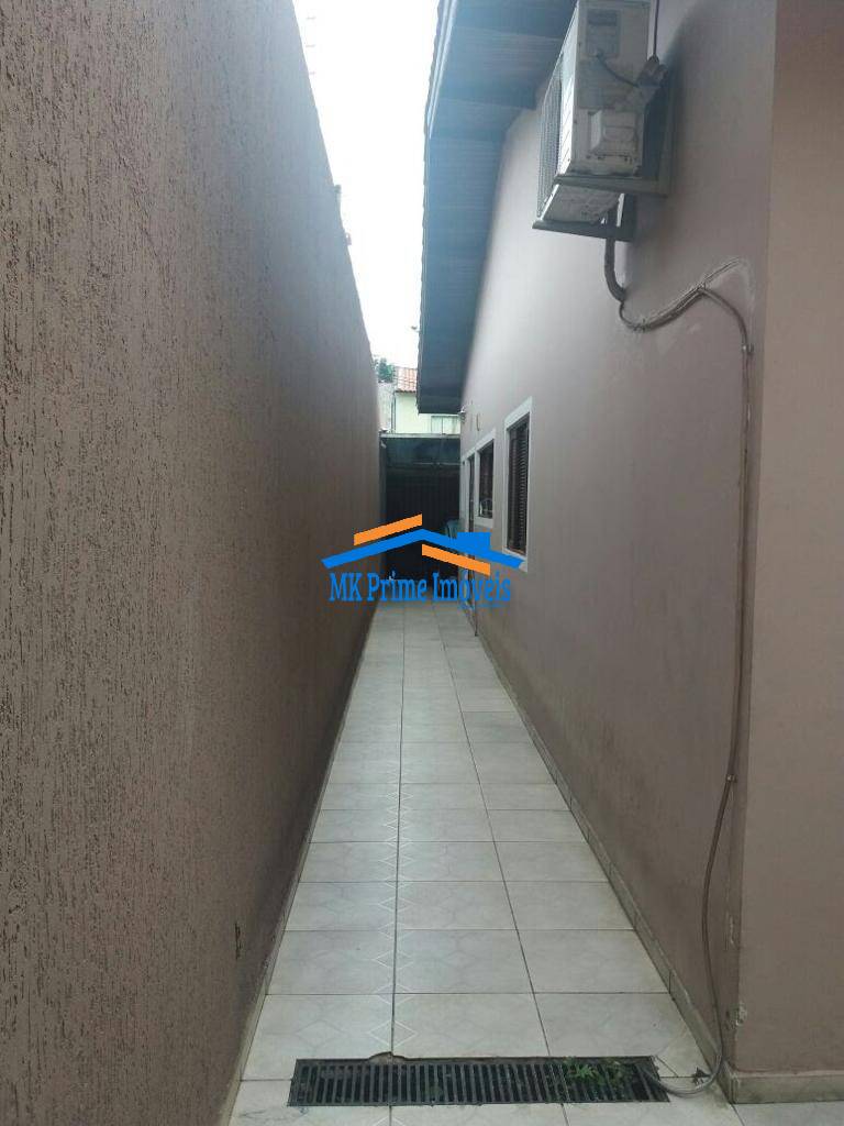 Sobrado à venda com 3 quartos, 186m² - Foto 11