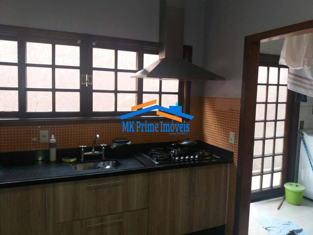 Sobrado à venda com 3 quartos, 186m² - Foto 4