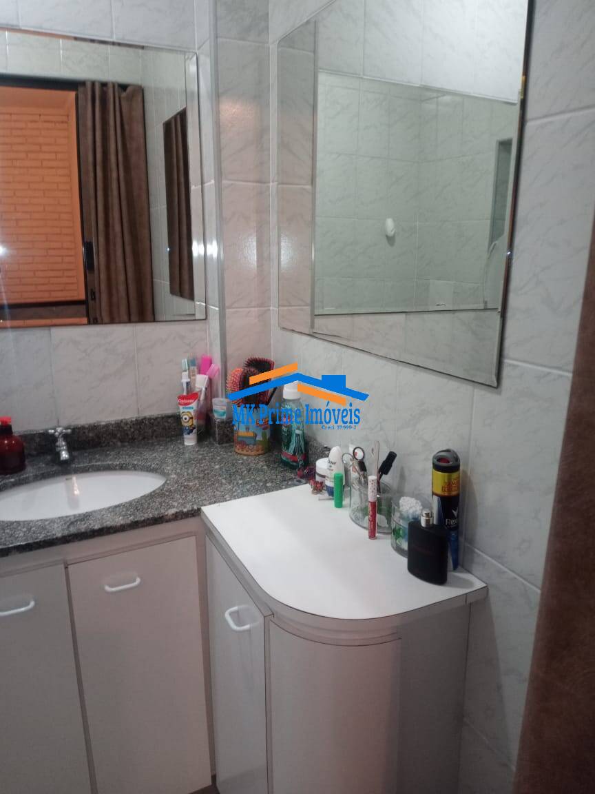 Sobrado à venda com 3 quartos, 236m² - Foto 11