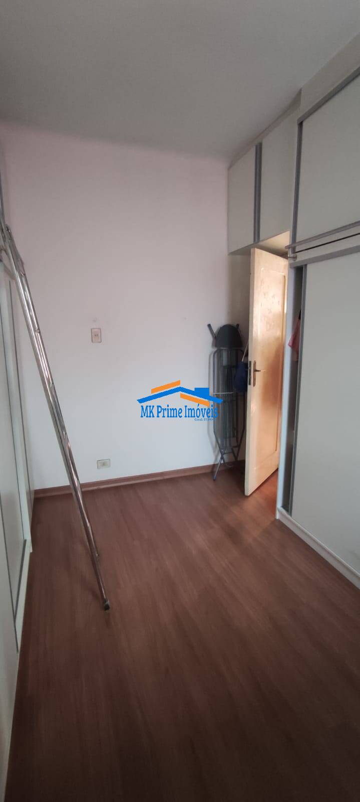 Casa à venda com 3 quartos, 300m² - Foto 25