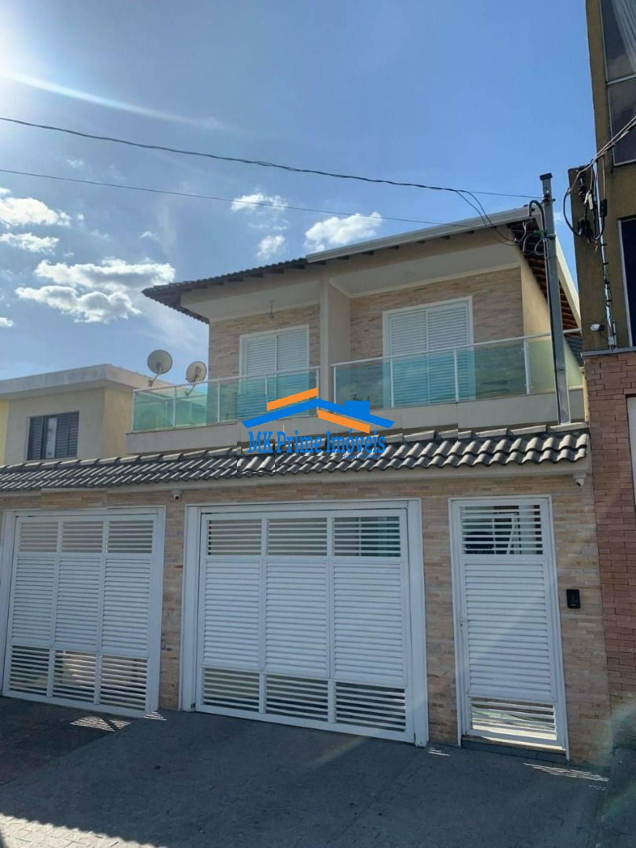 Sobrado à venda com 3 quartos, 257m² - Foto 1