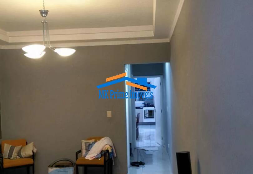 Sobrado à venda com 3 quartos, 199m² - Foto 1