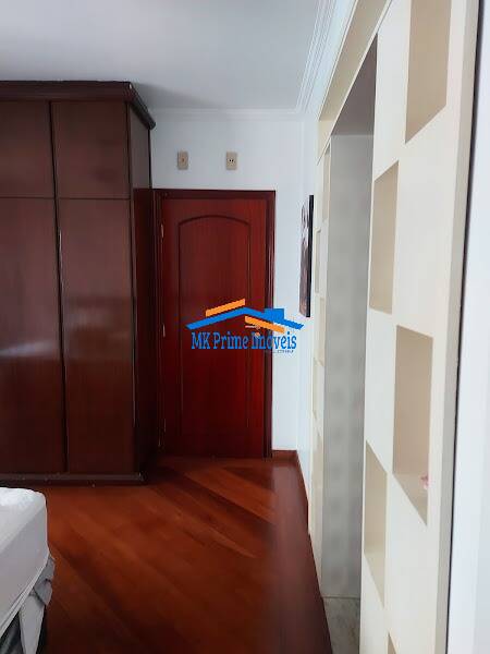 Casa à venda com 5 quartos, 302m² - Foto 19