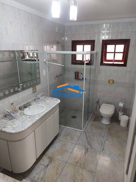 Casa à venda com 5 quartos, 302m² - Foto 26