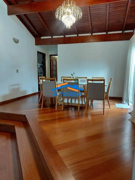 Casa à venda com 5 quartos, 302m² - Foto 58