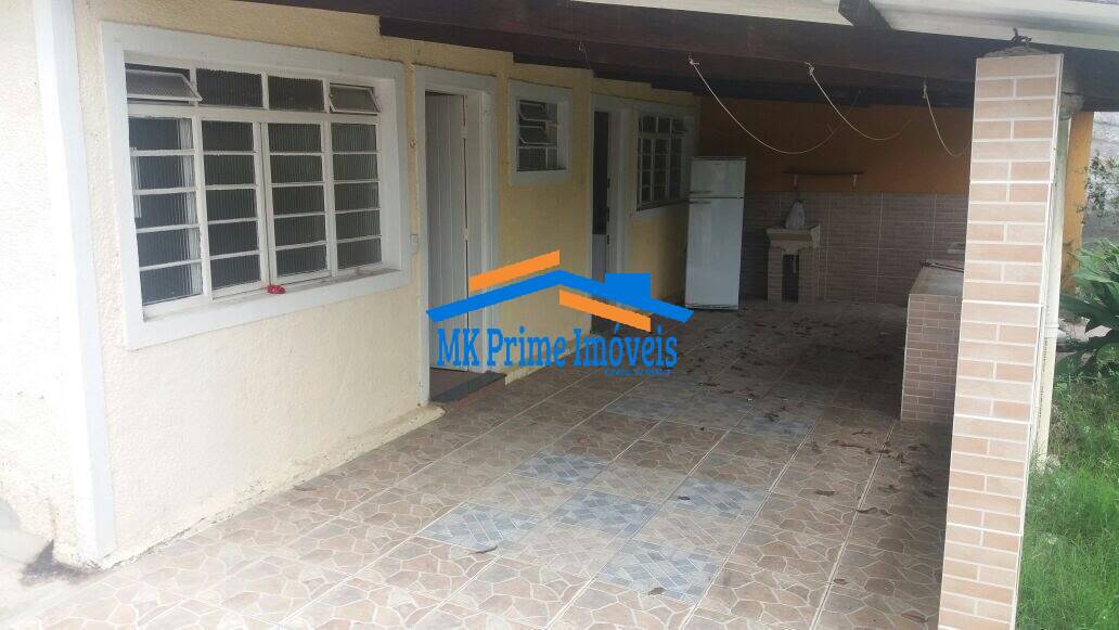 Casa à venda com 3 quartos, 100m² - Foto 4