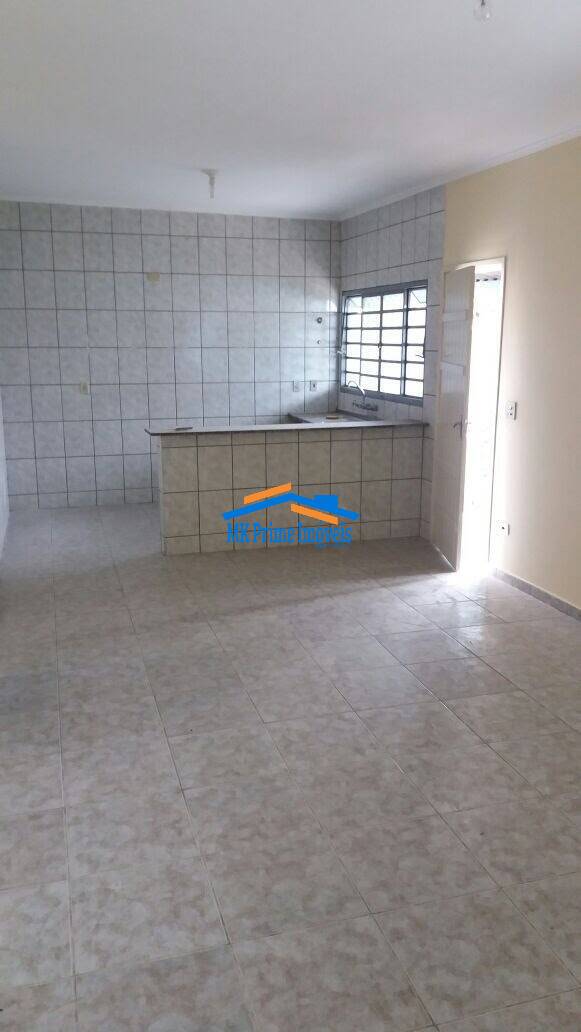 Casa à venda com 3 quartos, 100m² - Foto 13