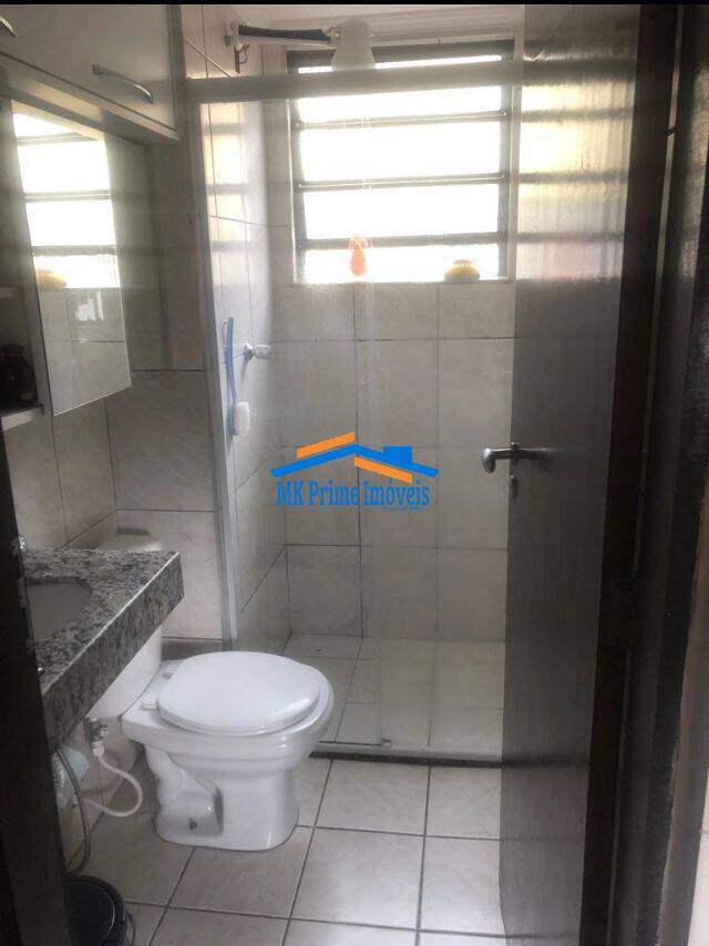 Apartamento à venda com 2 quartos, 40m² - Foto 11