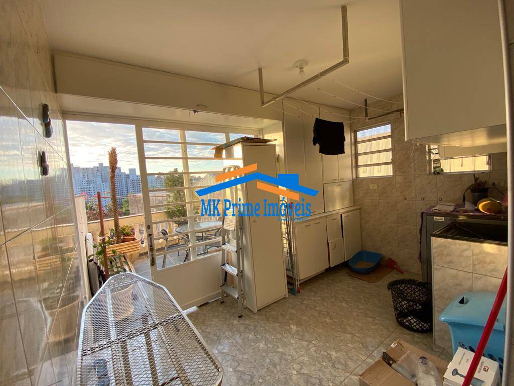 Sobrado à venda com 3 quartos, 223m² - Foto 11