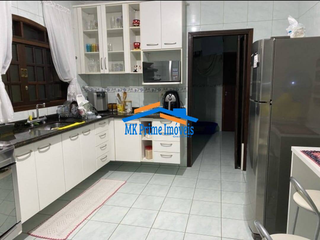 Sobrado à venda com 3 quartos, 250m² - Foto 6