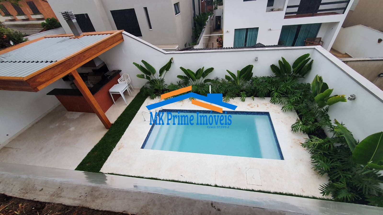 Casa de Condomínio à venda com 4 quartos, 400m² - Foto 36