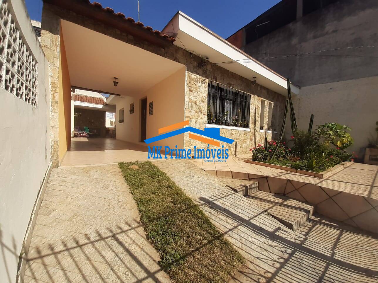 Casa à venda com 3 quartos, 150m² - Foto 1