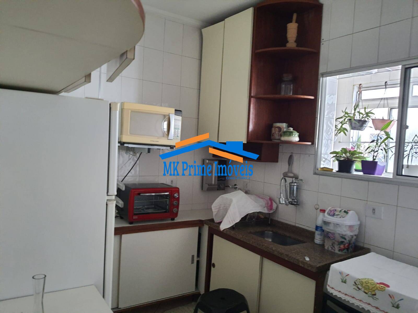 Apartamento à venda com 2 quartos, 64m² - Foto 4