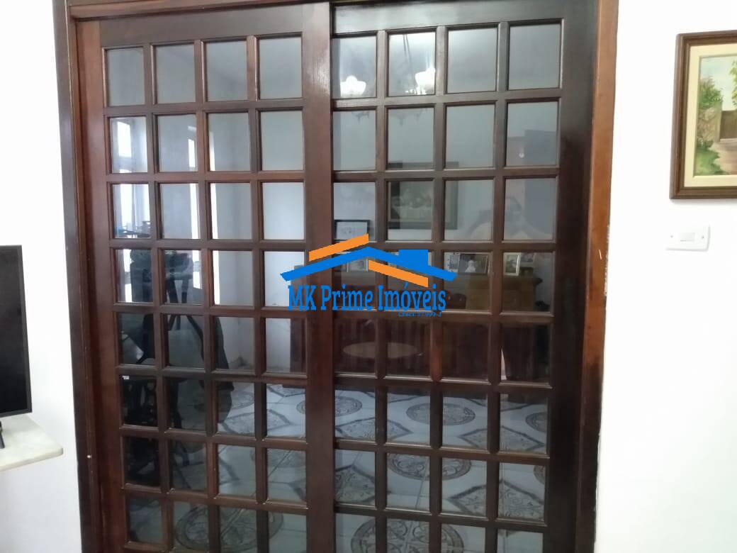 Sobrado à venda com 4 quartos, 100m² - Foto 2